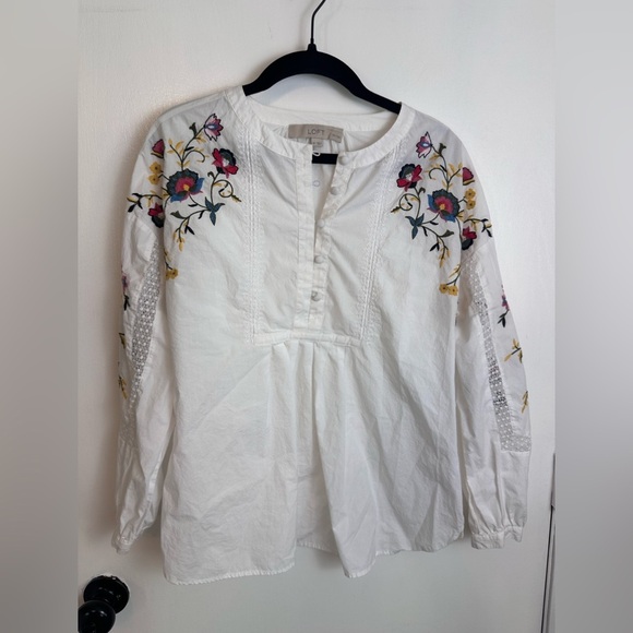 Cottagecore White Floral Embroidered lace detail Loft Top Sz Petite Small #1635 - Picture 1 of 7